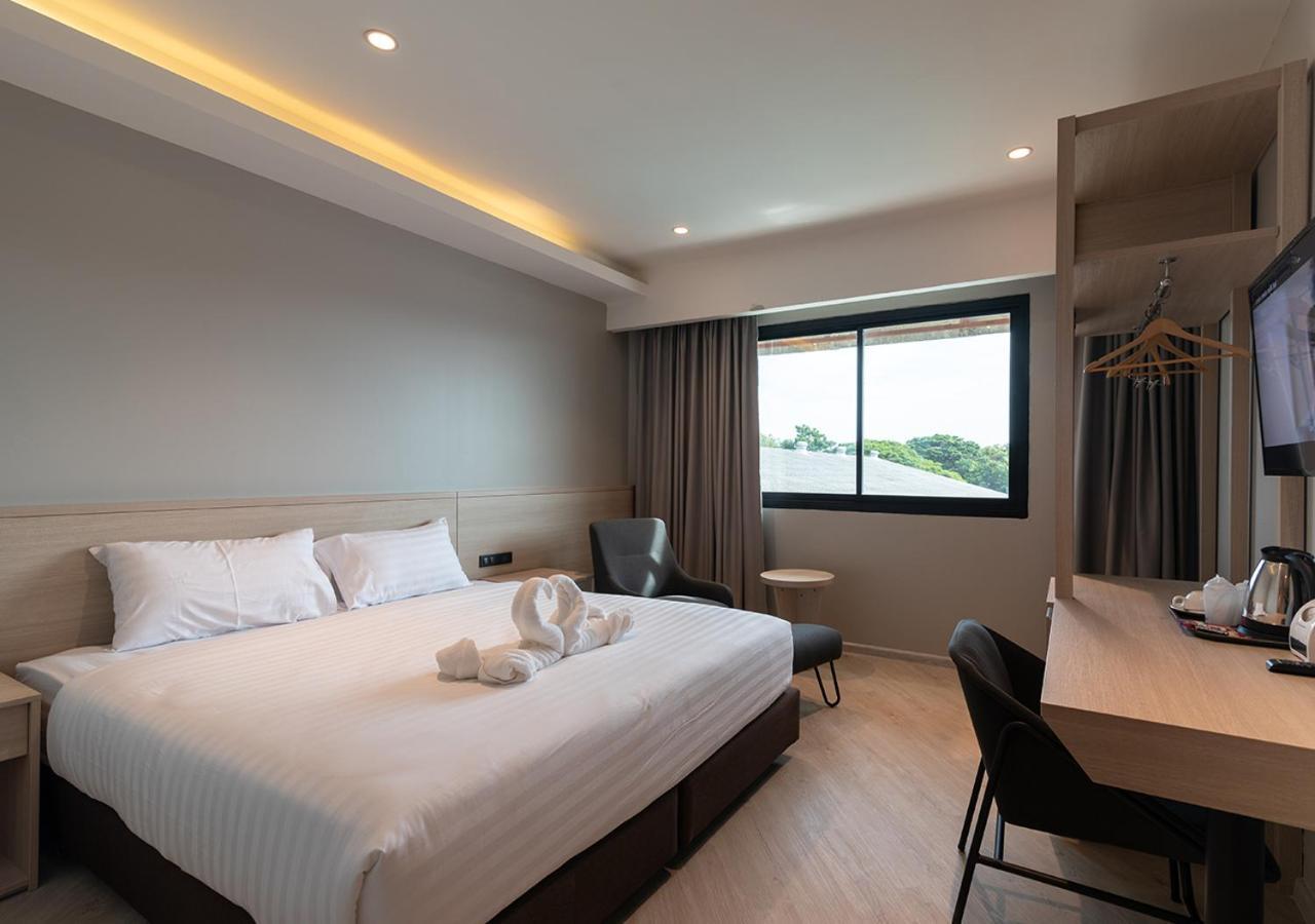 The Rich Hotel Nakhon Ratchasima Exterior photo