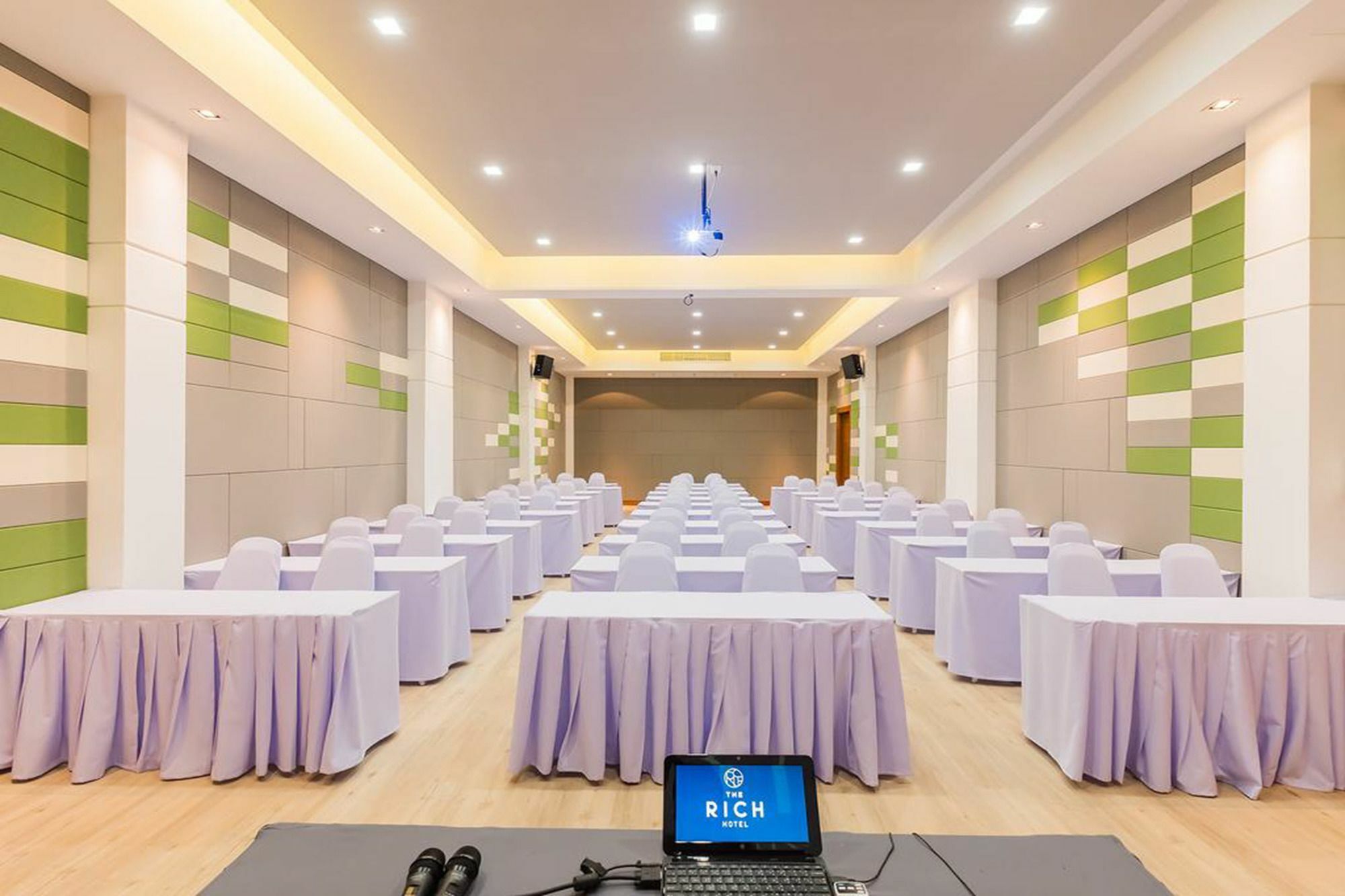The Rich Hotel Nakhon Ratchasima Exterior photo