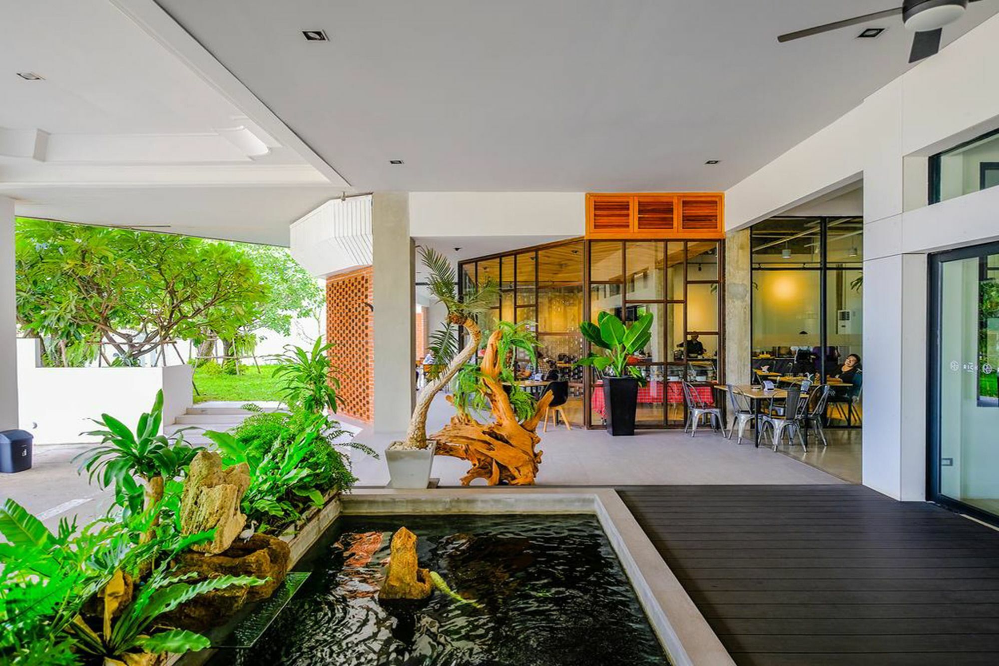 The Rich Hotel Nakhon Ratchasima Exterior photo